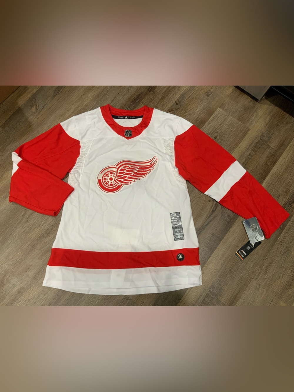 New Detroit Red Wings Adidas Authentic NHL Hockey Jersey CA7085 Mens Size 52